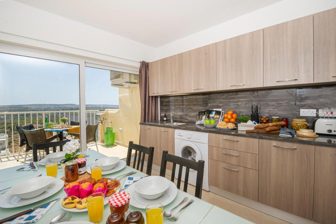 Summer Breeze Apartment With Panoramic Terrace - By Getawaysmalta Меллиеха Экстерьер фото